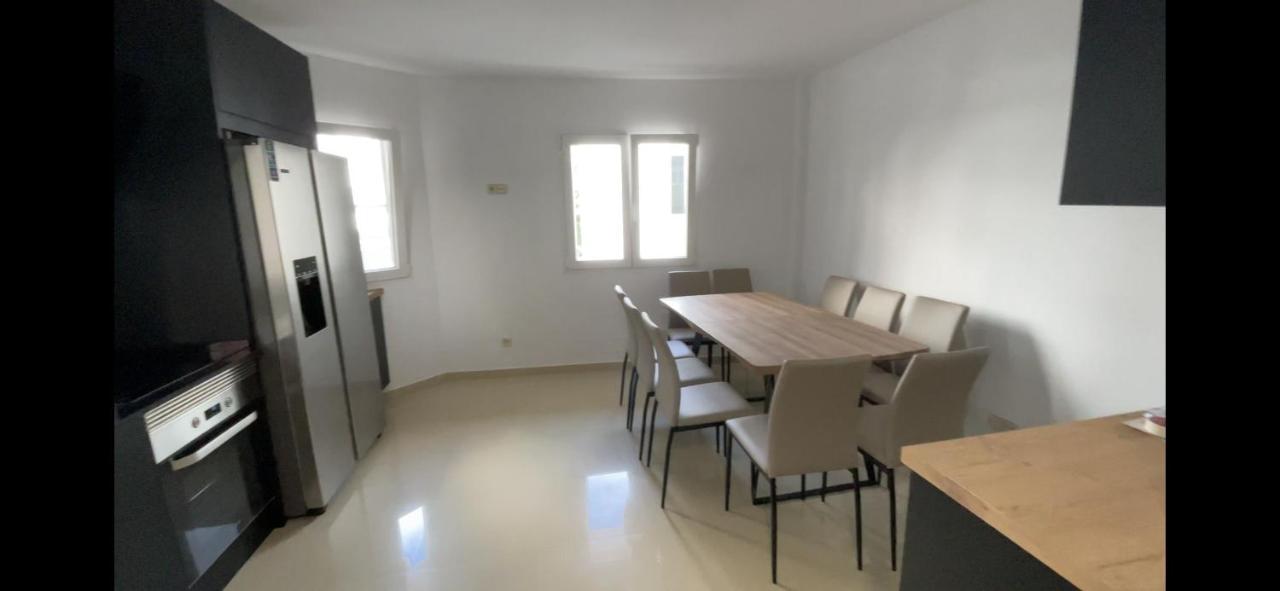 Estudio En Ribeira Exterior photo